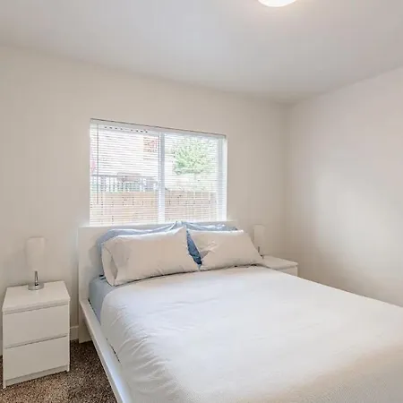 Luxurious 5 Bedroom Home With Ac And Ev Plug Seattle Extérieur photo
