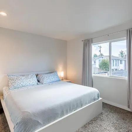Luxurious 5 Bedroom Home With Ac And Ev Plug Seattle Extérieur photo