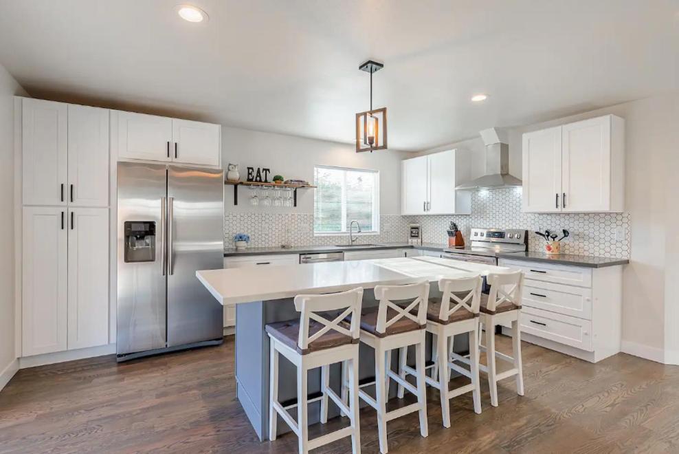 Luxurious 5 Bedroom With Ac And Ev Plug Hébergement de vacances Seattle